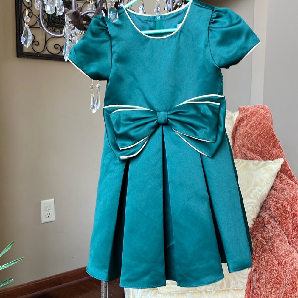 Christmas Dress. Green. Toddler girls 5. Excellent condition